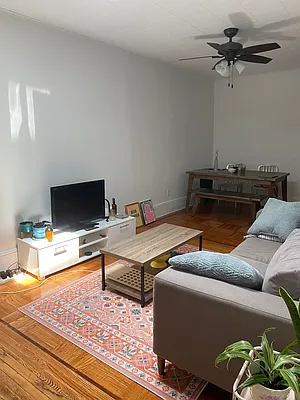 Rented by Naomi Property LLC | media 15