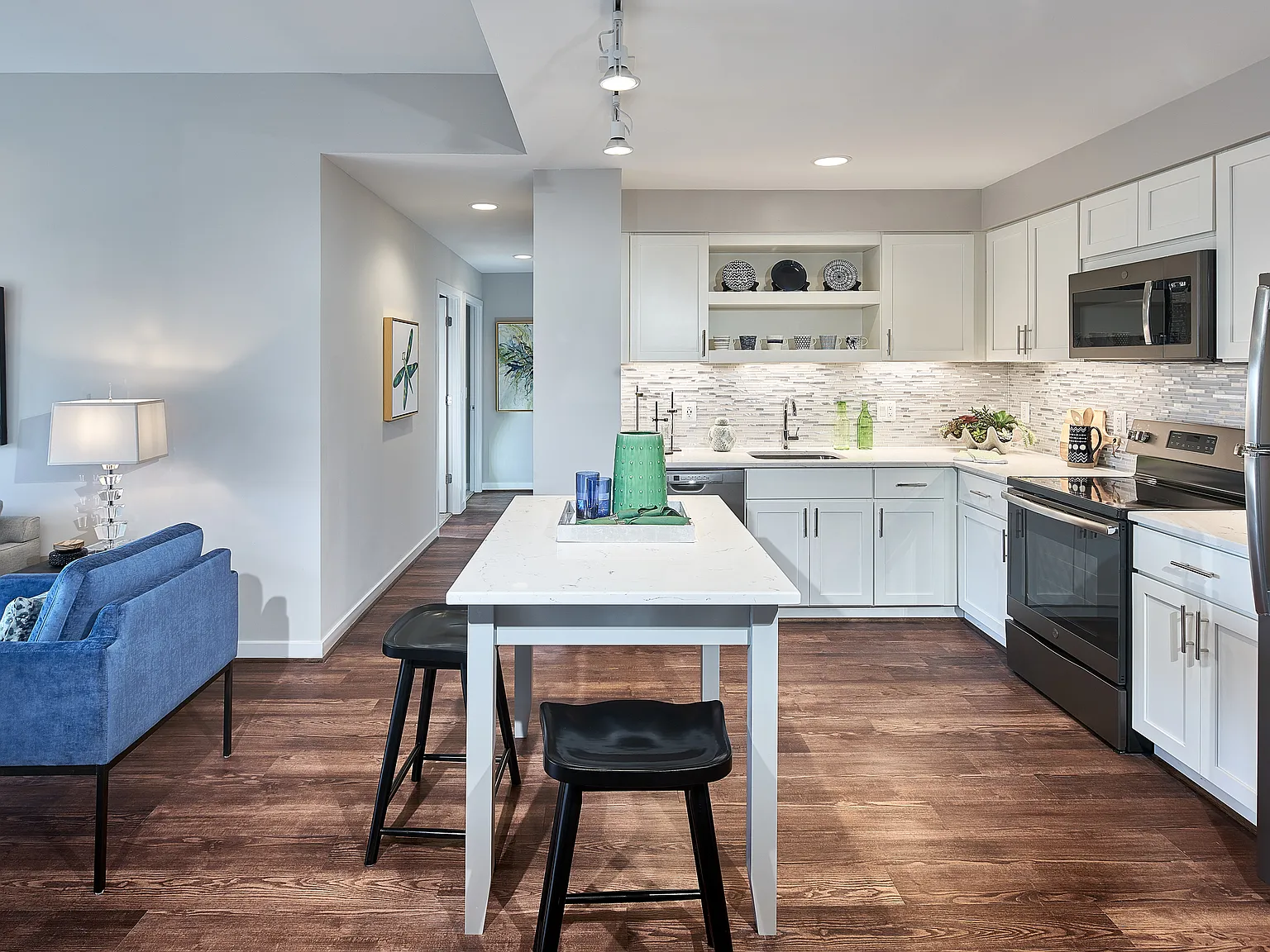Cherry Hill Apartments — Photo 4