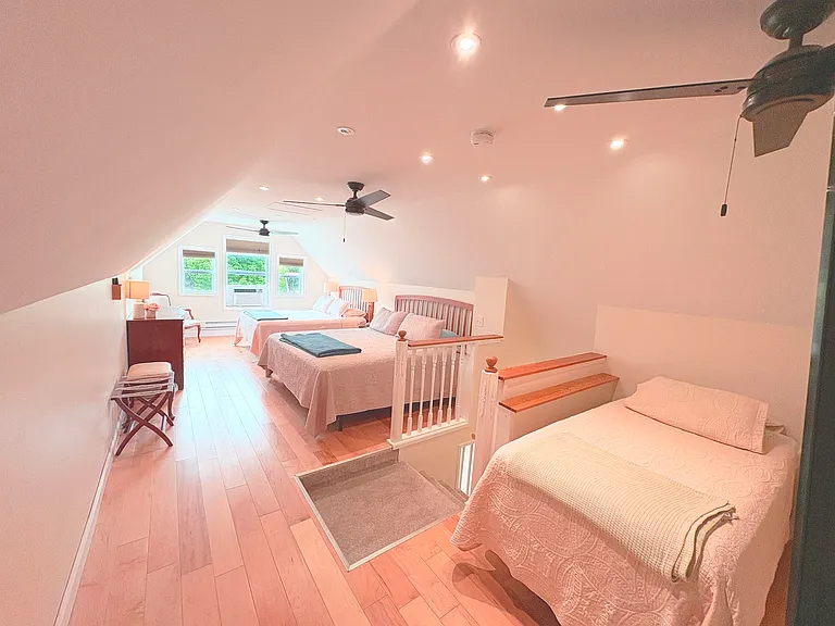 934 Bagdad Rd #LOFT1 — Photo 2