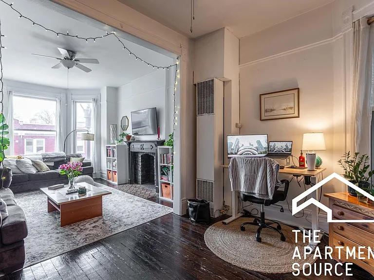 2465 N Lincoln Ave #3 — Photo 4