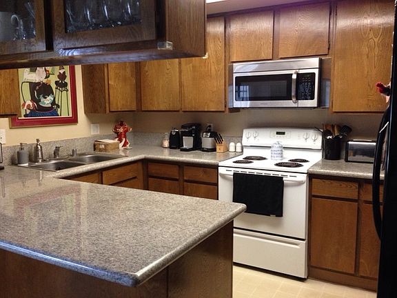 3rd image of 108 N Hidalgo Ave APT 201