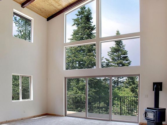 4th image of 40767 Cherry Ln