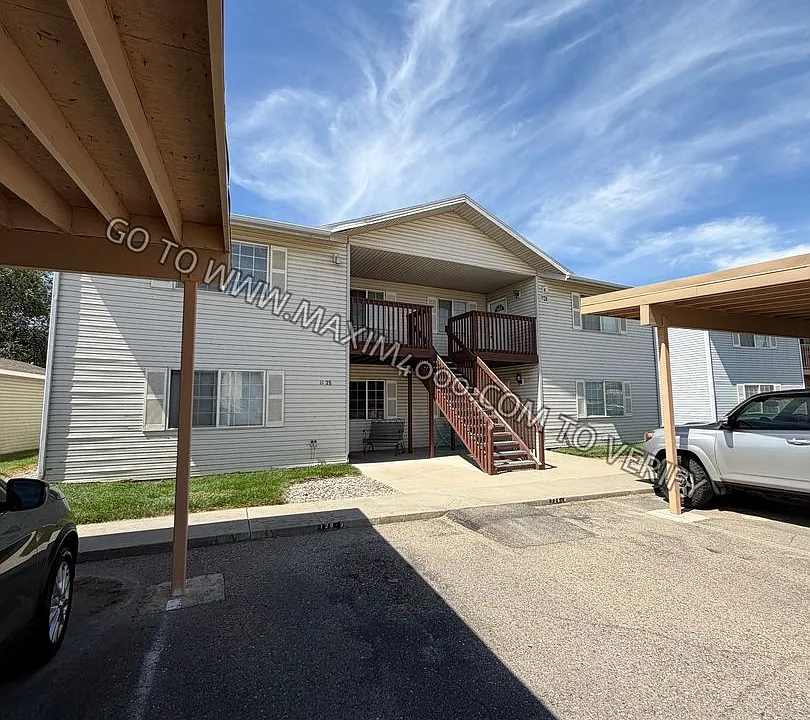 1128 E Carolina Ave #3