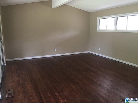 4th image of 2100 Larkspur Ln
