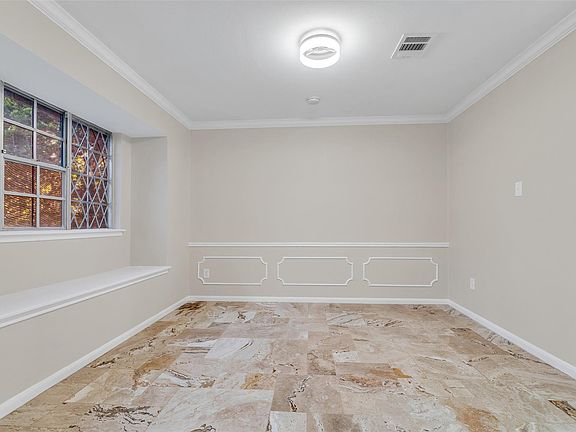 3rd image of 603 Saint Andrews Rd