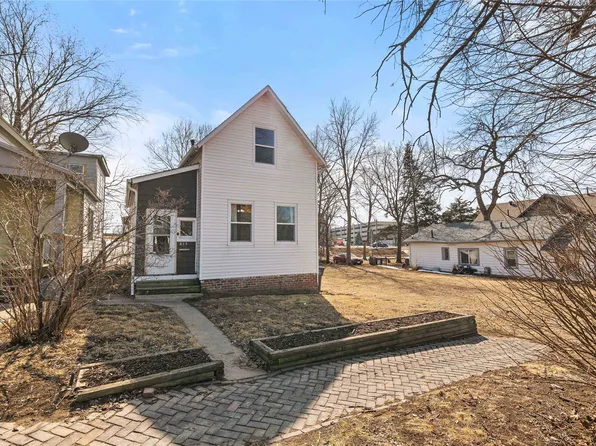 813 Lyon St, Des Moines, IA 50309