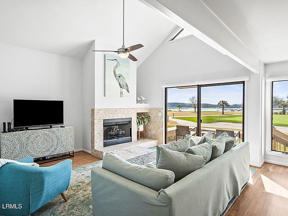 5th image of 2024 Bluff Villas Rd