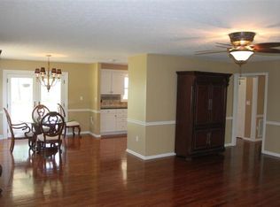 8266 Cemetery Rd, Bowling Green, KY 42103