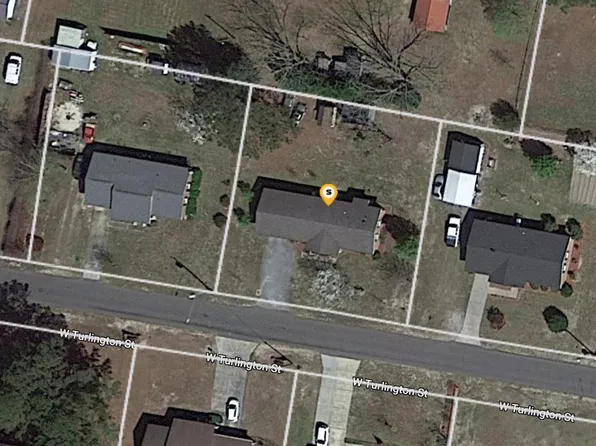 306 W Turlington St, Salemburg, NC 28385