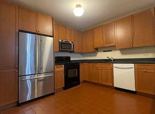 71 Montgomery St #1, Boston, MA 02116