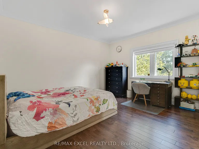 49 Kenton Dr — Photo 26
