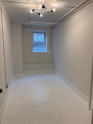 Rented by Carnegie Management Inc | media 9