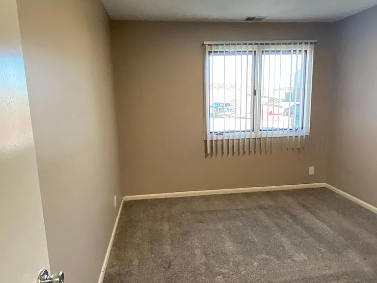 Southdale Square Apartments — Photo 72