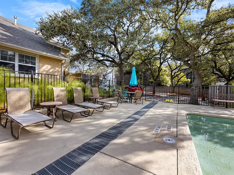 The Arbors at Tallwood — Photo 6