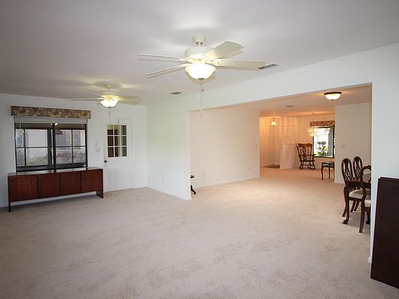 3rd image of 1145 Mayflower Ave