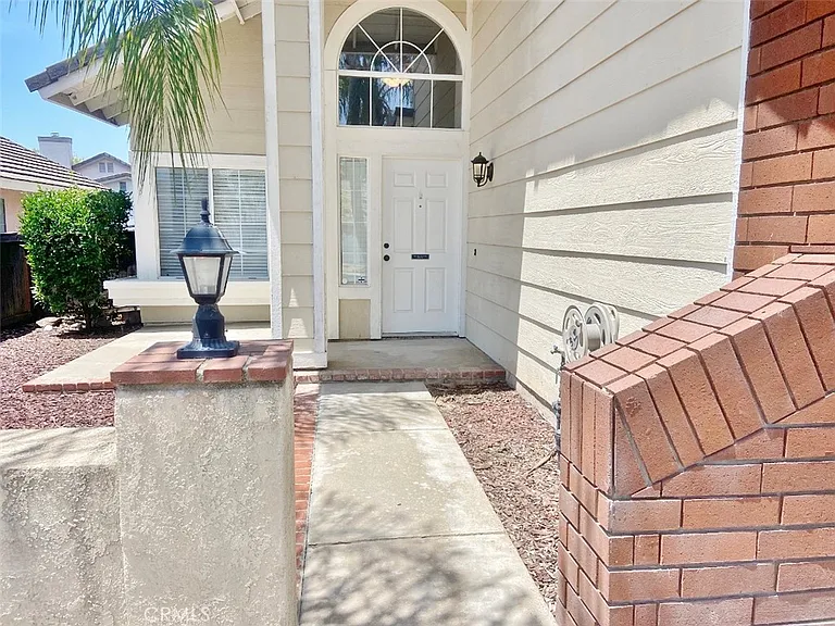24369 Grouse Ln — Photo 2