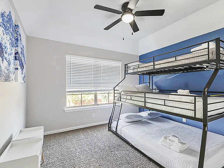 1460 Bristol Ln — Photo 19