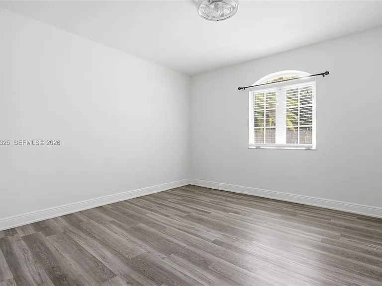 20401 SW 48th Pl — Photo 34