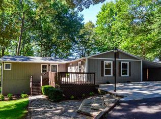 226 Edgewater Rd, Inman, SC 29349