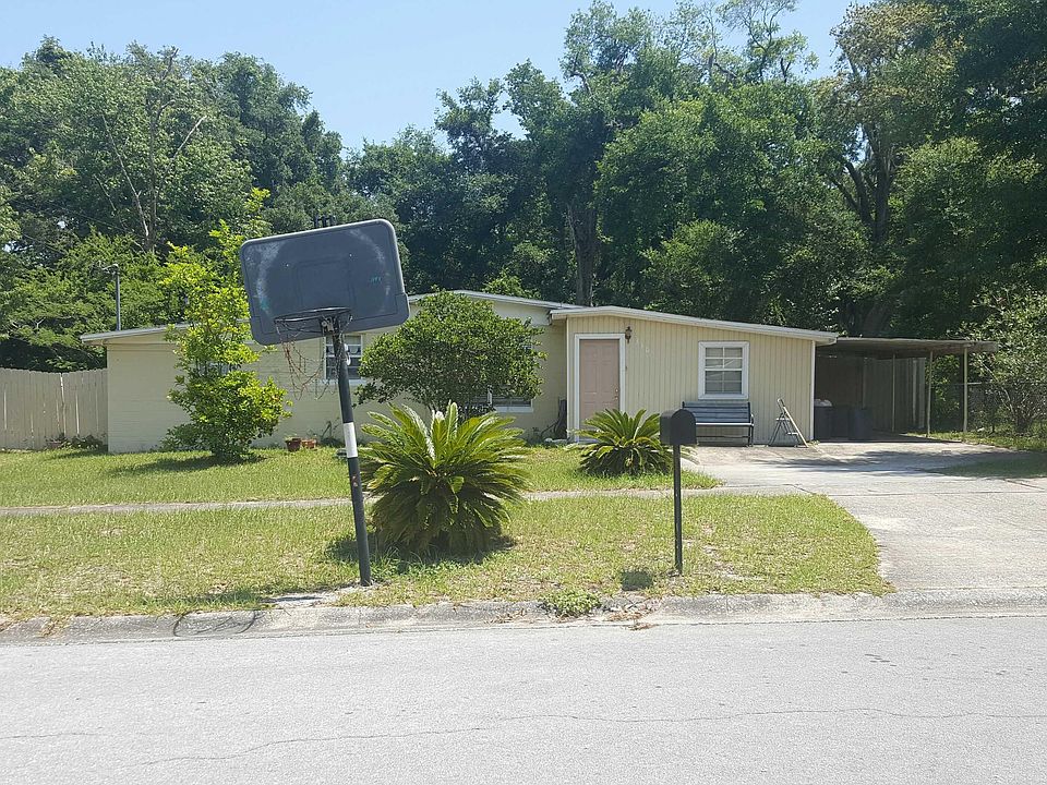 1st image of 310 Hollis Dr E