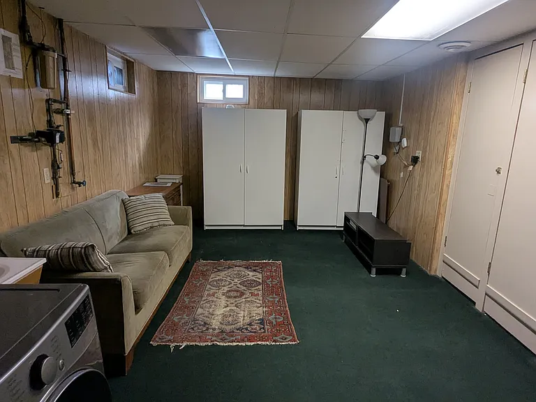 laundry/utility