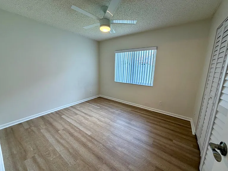 8657 Rosalie Ct — Photo 14