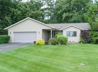 16238 Prairie Ronde Rd, Schoolcraft, MI 49087