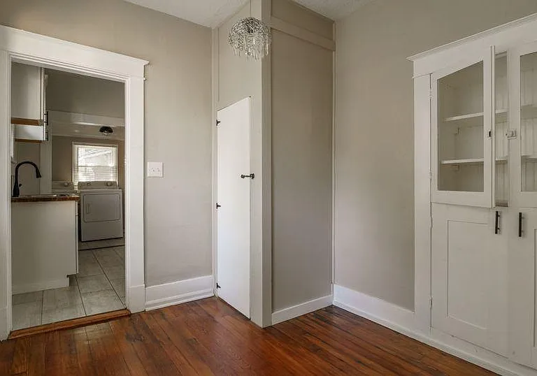 992 Philadelphia St #992 — Photo 15