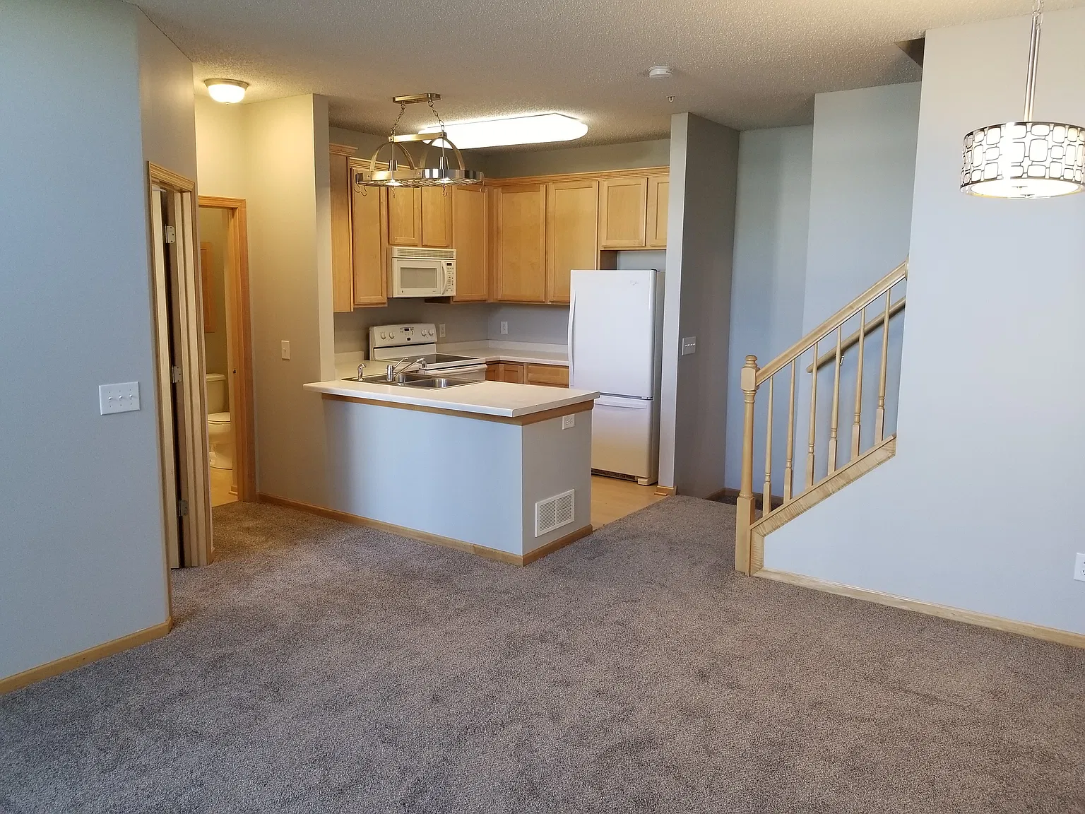 2 bed, 1525 sqft, $1,995 — Photo 3