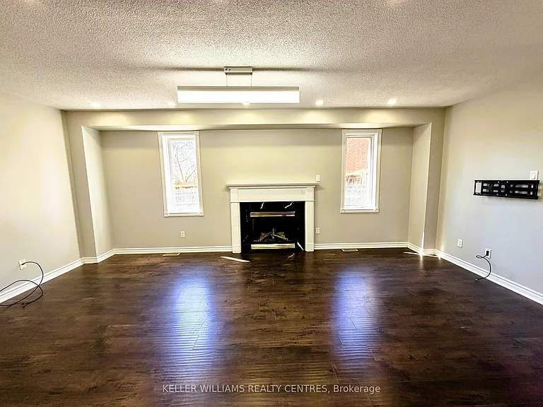 53 Stollar Blvd #UPPER — Photo 8