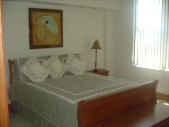 5th image of 5161 Collins Ave APT 605