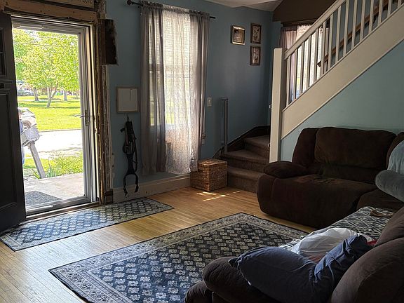 4th image of 58 Cornell Ave