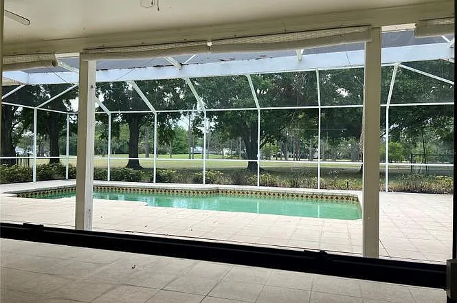 3913 Northampton Way — Photo 3