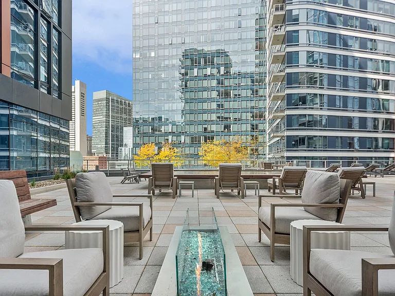 Fireside Social Area with Cityscape Views
