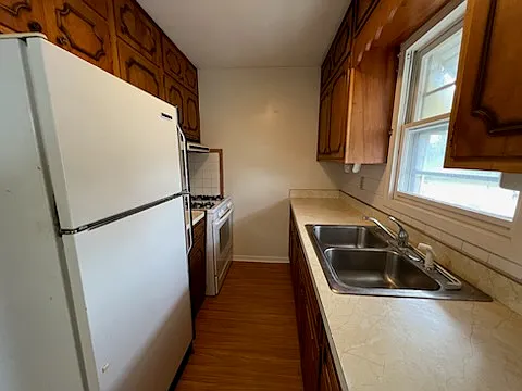 855 N Madison Ave #4 — Photo 15