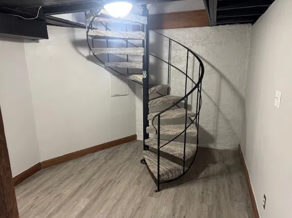 2433 S Wentworth Ave #1, Milwaukee, WI 53207