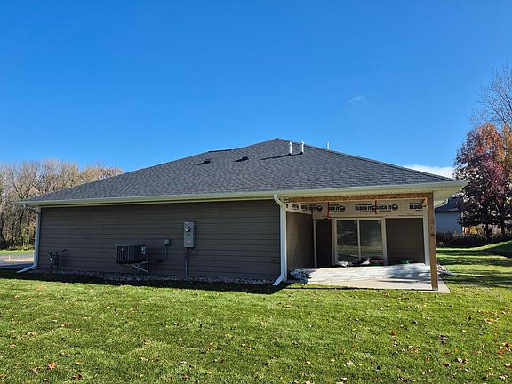 3rd image of 8109 257th St