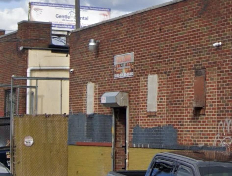 1st image of 318 Mount Pleasant Ave