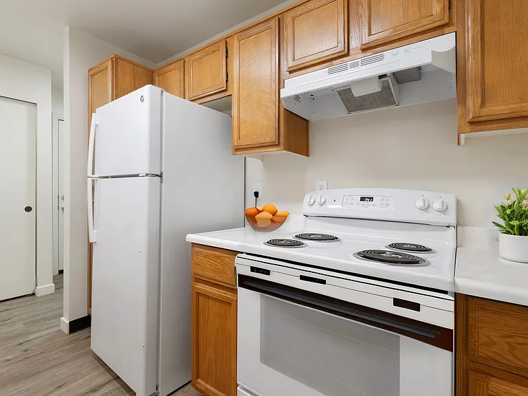 Quail Manor Townhomes — Photo 39