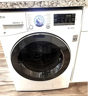 Rented by R New York | media 17