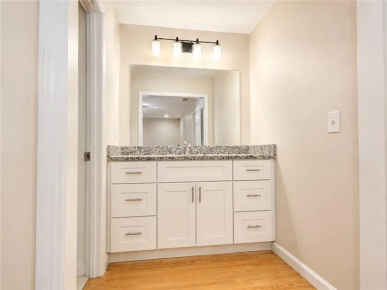 3470 Clubland Dr — Photo 17