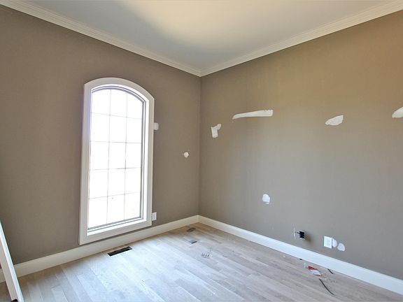 3rd image of 511 Carriage Ln #132-lot 132