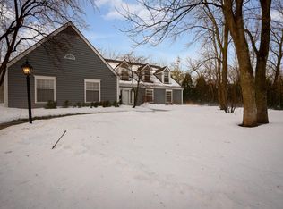 3535 W River Ct, Mequon, WI 53092