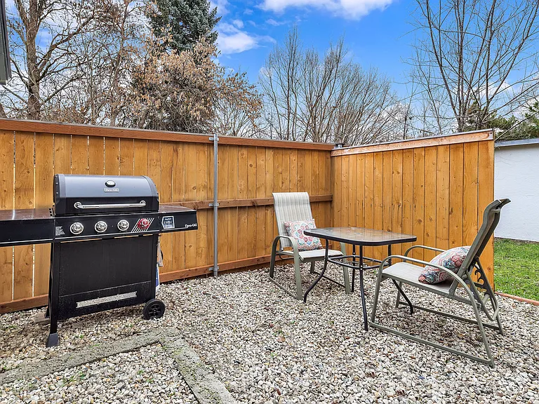 6903 W Poplar St #B — Photo 19