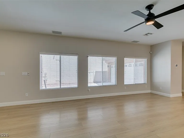 8909 Houston Ridge Ave — Photo 5