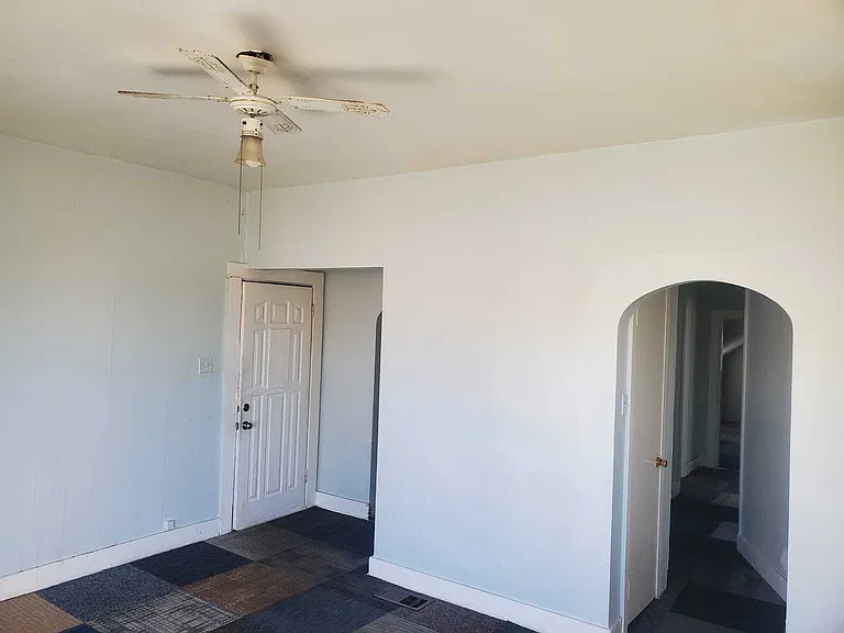 1404 N Harrison St #2 — Photo 3