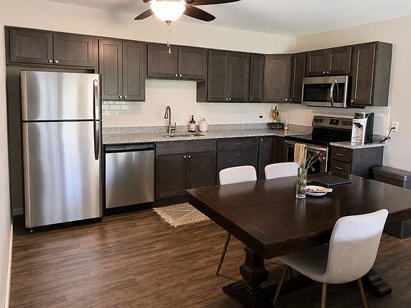 4th image of 100 Paoli St APT 8