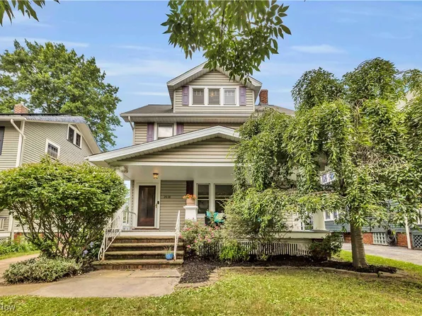 2038 Morrison Ave, Lakewood, OH 44107