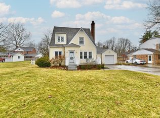 19 Orchard Ln, Anderson, IN 46011