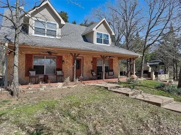 233 Castle Dr, Pottsboro, TX 75076
